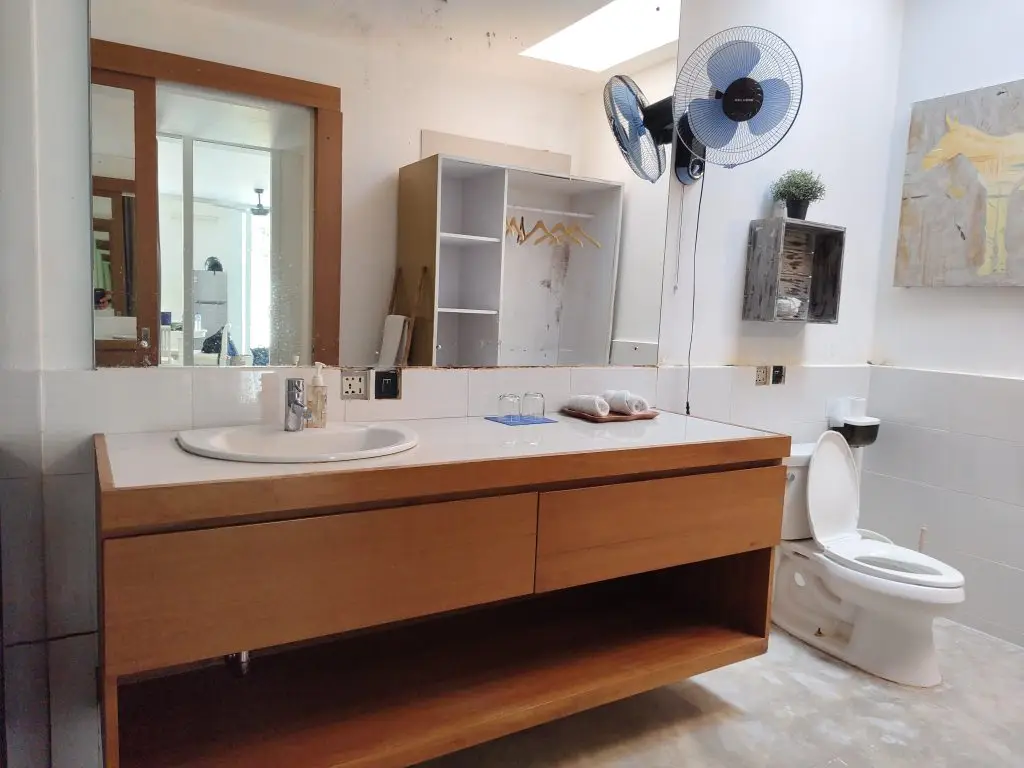 KAMAR MANDI - OMAHATI BRAWA