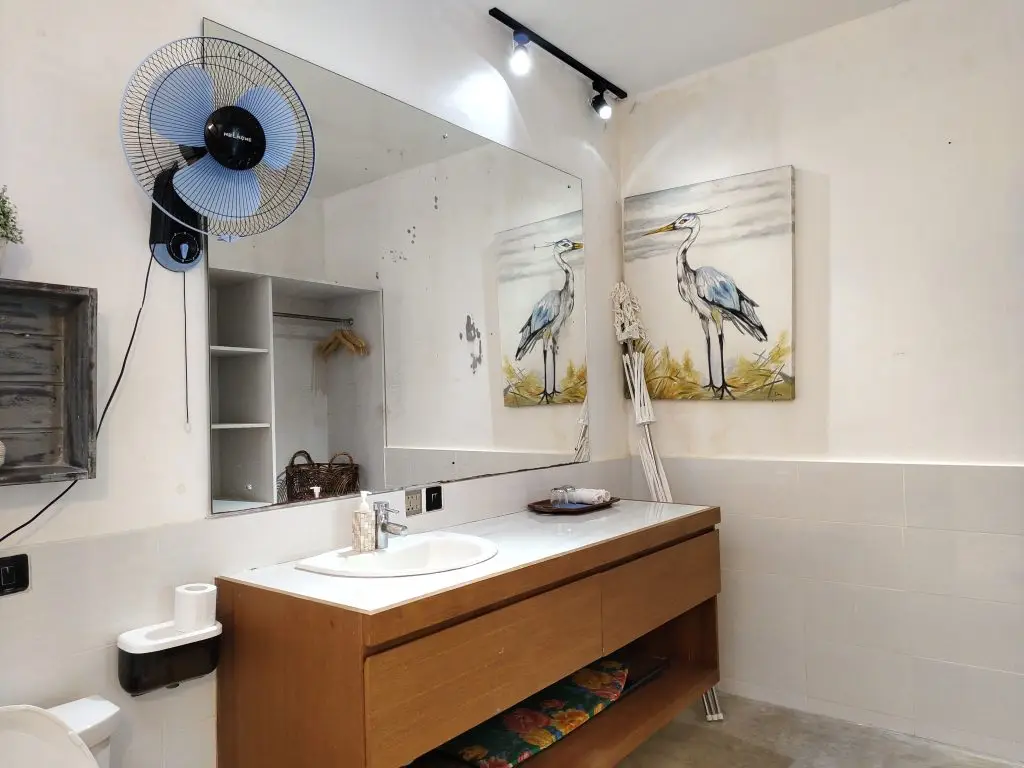 KAMAR MANDI - OMAHATI BRAWA