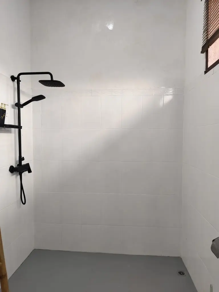 KAMAR MANDI - OMAHATI CANGGU